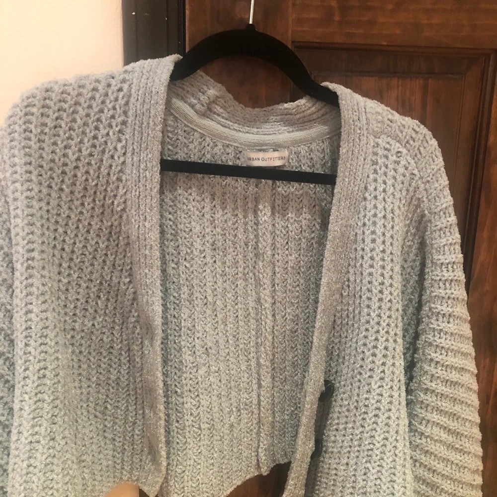 Urban Outfitters - Picture 4 of 6